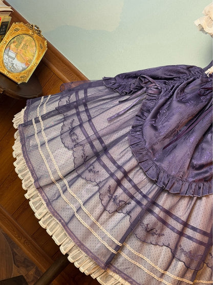 Lilafarbenes, quadratisches Ausschnitt-Feder-Jacquard-Kordelzugrock-Klassiker-Lolita-Kleid