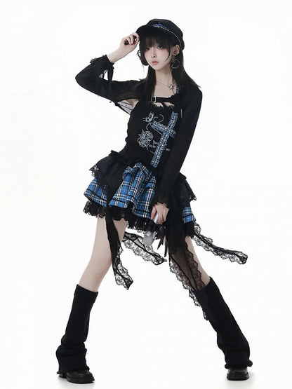 ブルーハートのブラックチェック柄とティアードスカートのバックル、レーストリムのアイドル