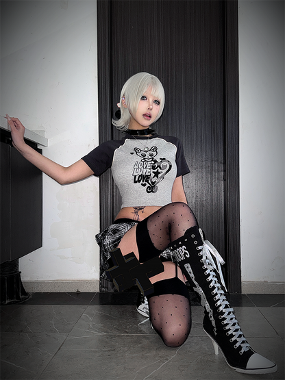 Black and Cropped Y2K Graphic T-Shirt Gray Colorblock Design