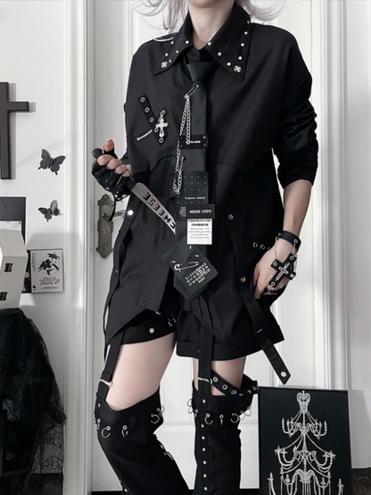 Diagonal Tie with Chain Punk Patch Number Pin-Attached Metal Black