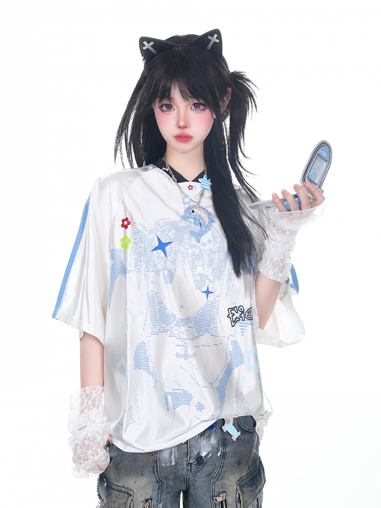 T-Shirt White V-Neck Cartoon Girl Print