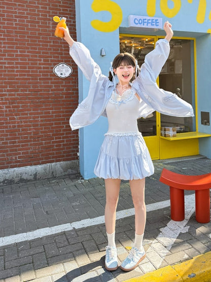 ライトブルーの伸縮性ウエストのスイートバブルスカート