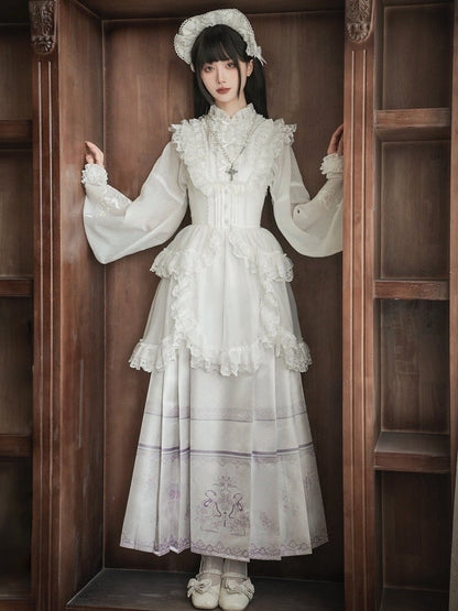 Lolita-Überkleid mit weißer Spitze und Saum