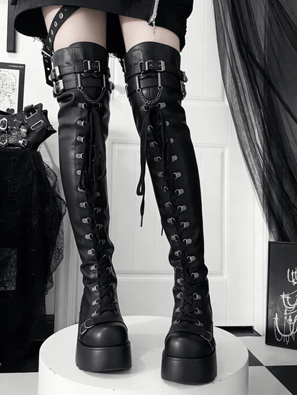 Boots - Front Matte Platform Up Punk Black Lace