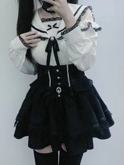 Anhängerbesatz Bluse Spitze mit Jirai Kei Schwarz/Weiß Matrosenkragen Cutout Choker Schulter Herz