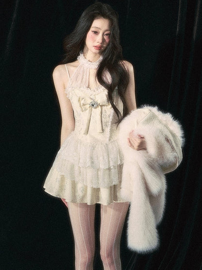 アプリコットホルターネックリボンティアードスカートドレス