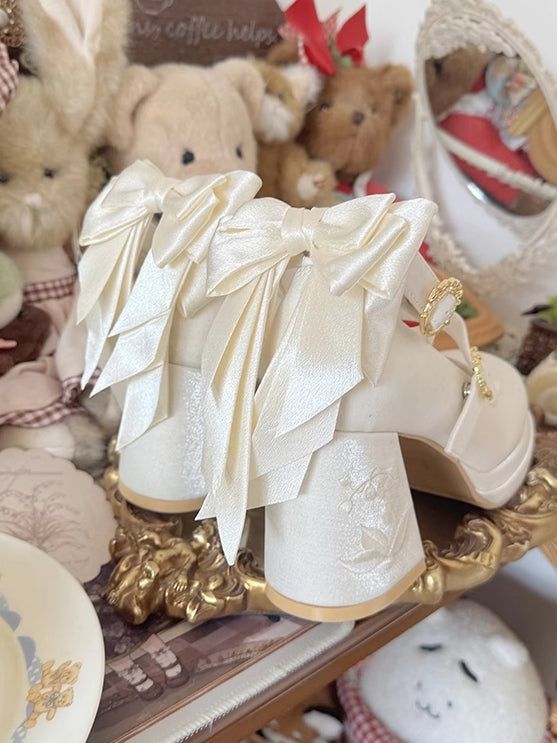 メアリーのミドルヒール、取り外し可能なホワイトリリー刺繍、サテンバレーボウノットジェーンズ