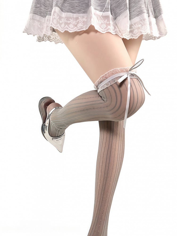 Bowknot Decorated Vertical Stockings Stripe Lace Knee Ruffle Over Black/White/Gray Pattern