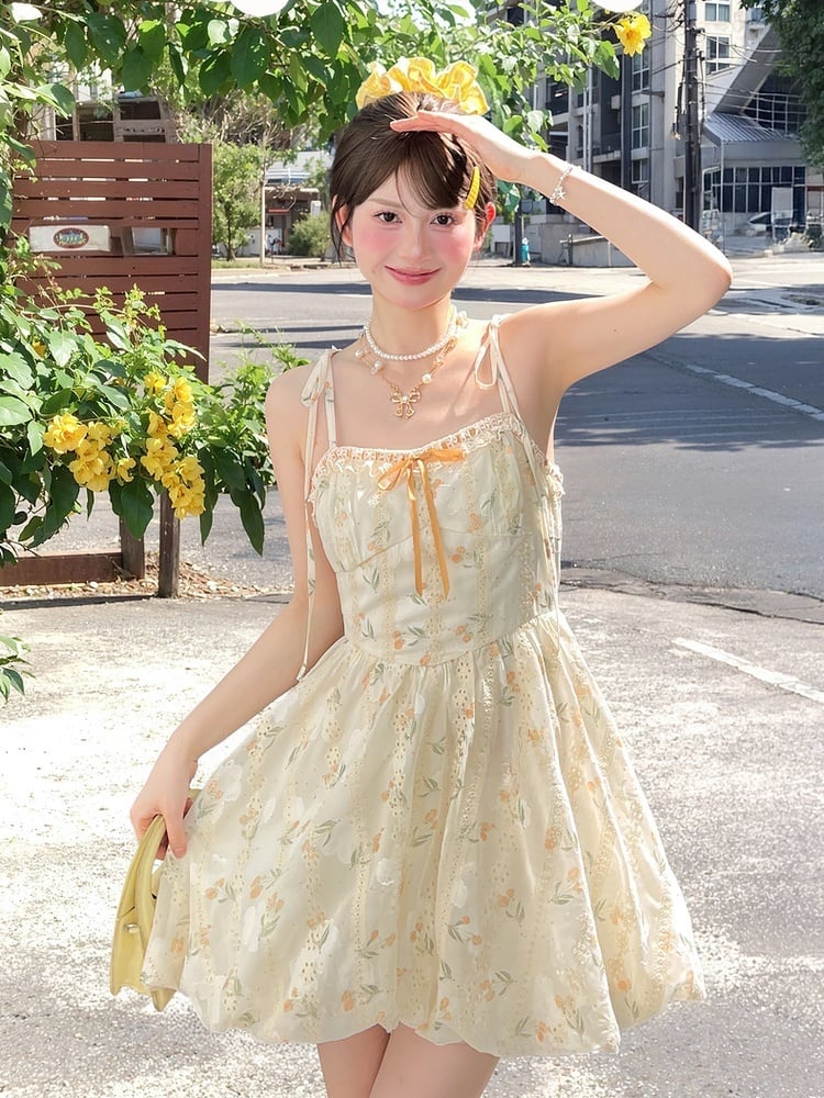 Bubble Sweet Kleid mit selbstbindenden Trägern Slip Apricot Blumenmuster Rock Urlaub