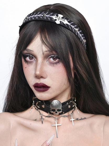 Gothic Cross Stud Black KC