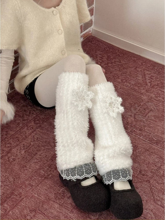 Lace Trim Fuzzy Warmers Leg with White Snowflake