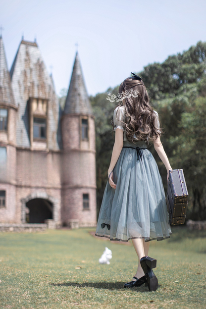 ブローチドレス ノスタルジックリボントップ + 旅するアリスアウター