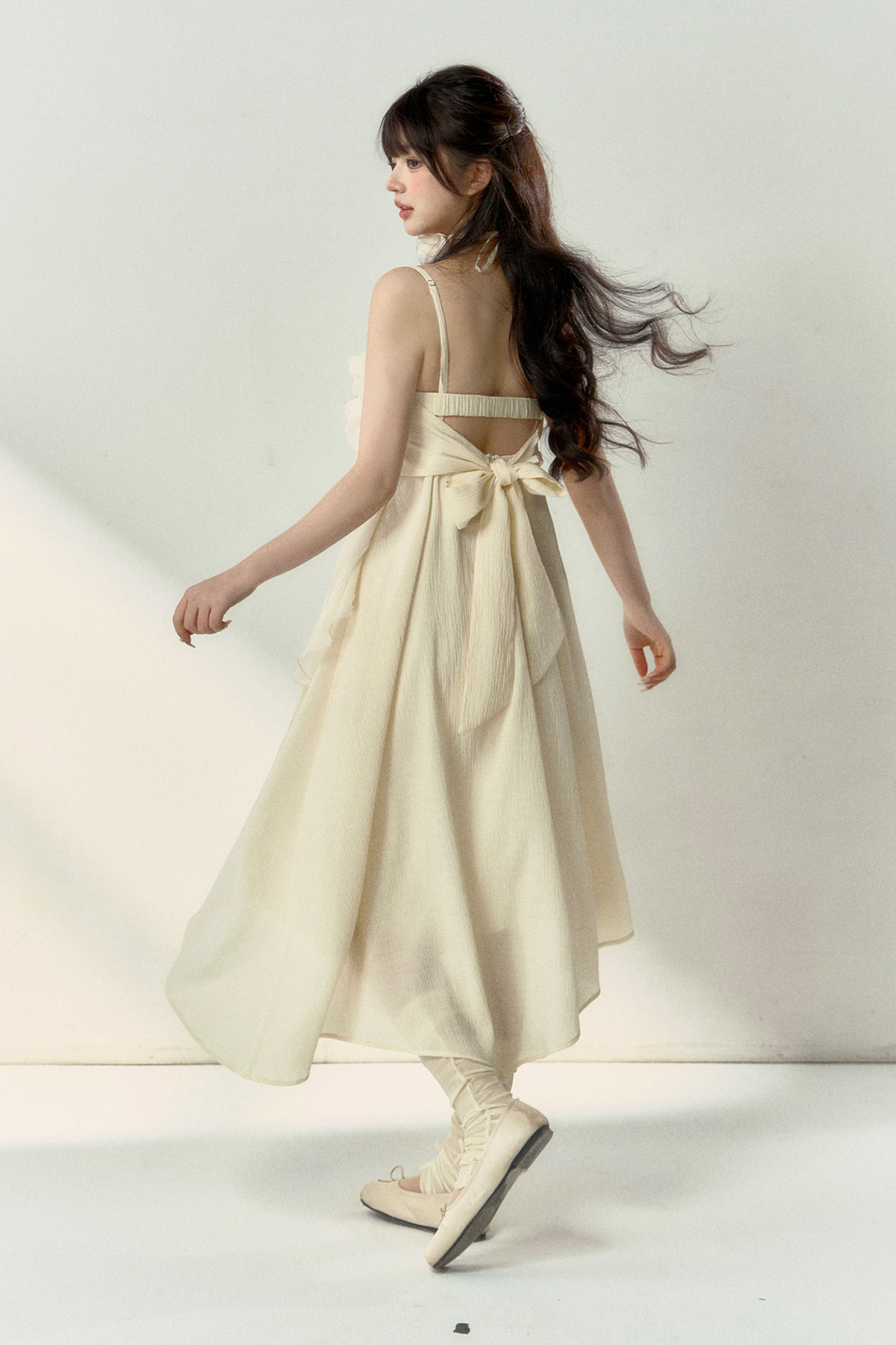 ウィンドネックフレンチ＋シーサイドドレスホルターフラワー