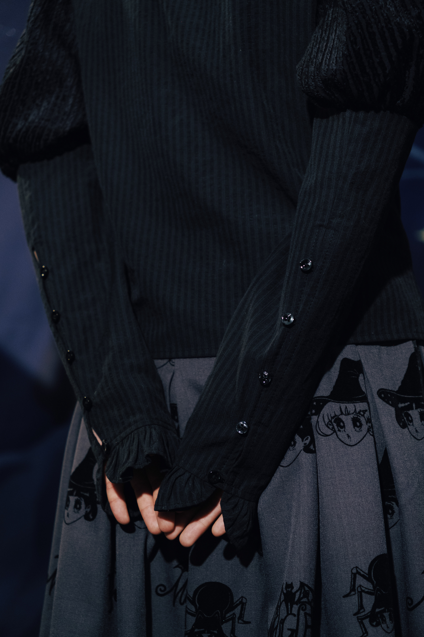 クロップドスリーブ スパイダーカラー パフトップ