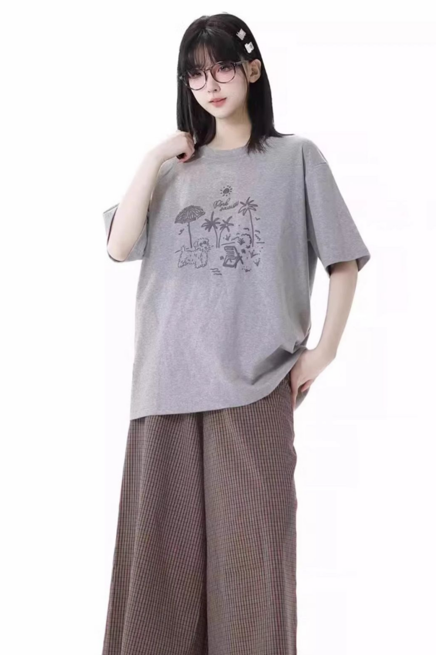 ゆったりとしたトップスのデザイン パステル