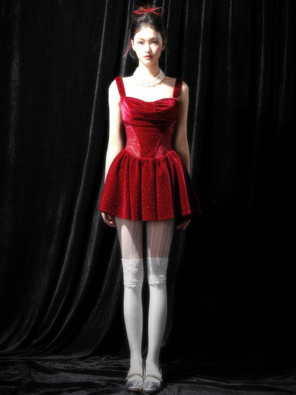 Strassverzierungen Weihnachten Weinrot Rückenfreies Kleid Perlendetails