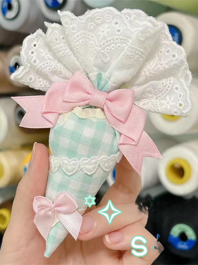 Piping Brooch Pastry Lace and Ruffles Bag-Shaped Lolita Green Bowknots Plaid with