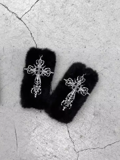 Kei Jirai Plush Black/White Hairclip Cross