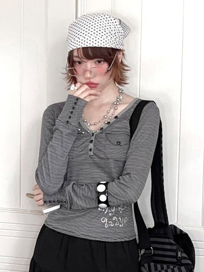Top Daily Pocket Accents Grey Kawaii Dark Long Sleeve with V-neckline Striped