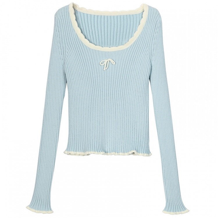 Blaues, schmal geschnittenes Strickoberteil mit Rundhalsausschnitt und Schleifendetails