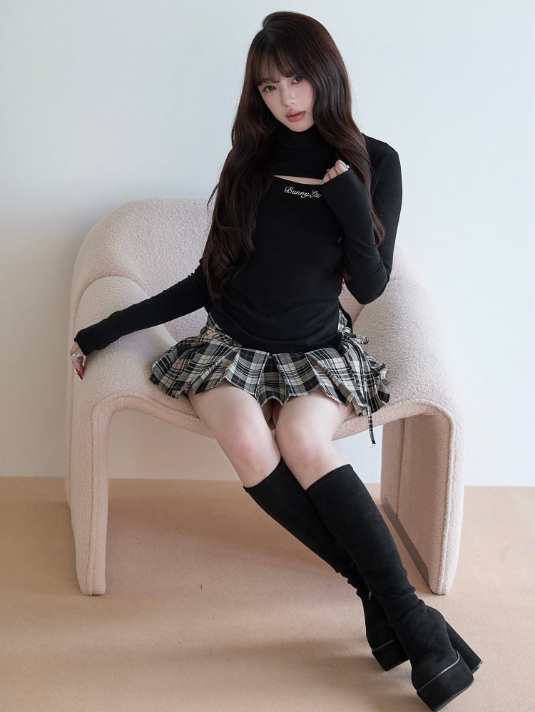 Neck Black Chest High Top Design with Jirai Knit Kei Cutout