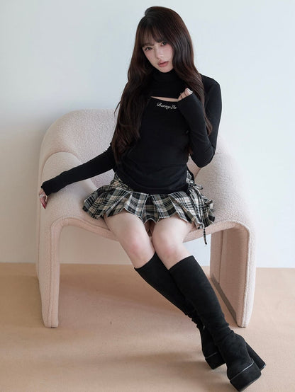 Neck Black Chest High Top Design with Jirai Knit Kei Cutout