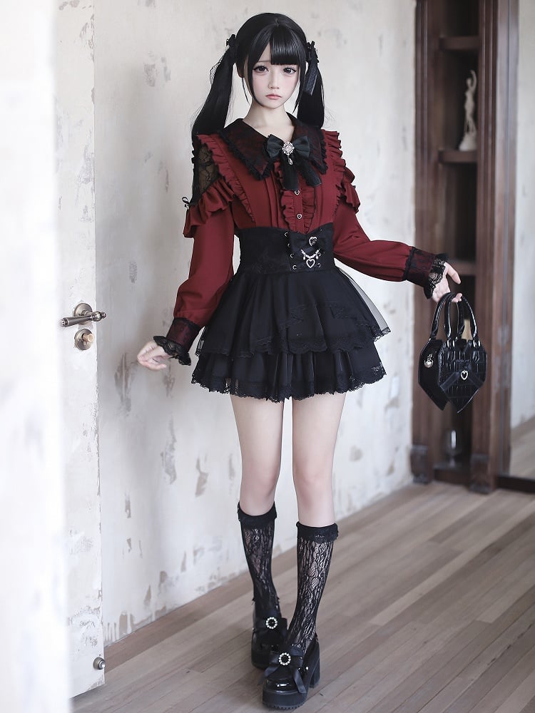 Pointed Flat Black Jirai Kei and Shoulders Gothic Red Collar Cutout with Lace-Inset Blouse