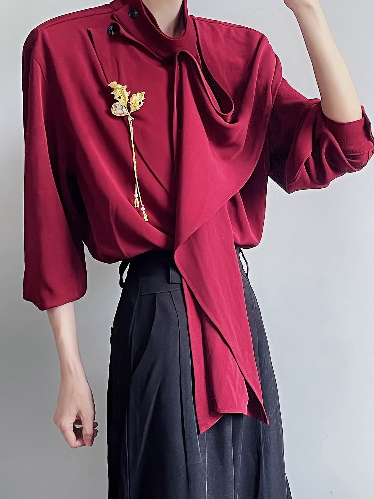 with Red Brooch Shirt and Design Golden Ribbon Leaf-shaped Vintage