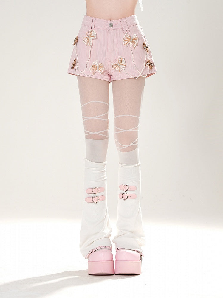 Dunkelgraue/weiße/rosa Shorts mit Schleifenverzierung und Perlenketten