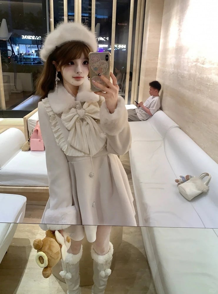 Beige Jirai Kei Wool Coat Dress – Plush Fur Trim & Oversized Bow