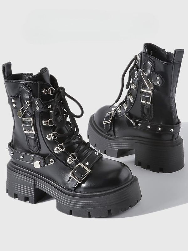 Chunky Gothic Black Details Pin - Martins