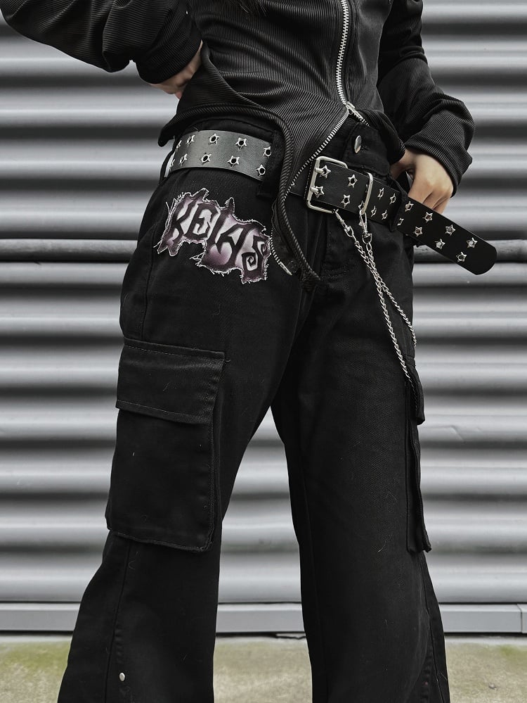 Punk Black Letter Patch Cargo Pockets Low Waist Fishtail Pants mit Gürtel