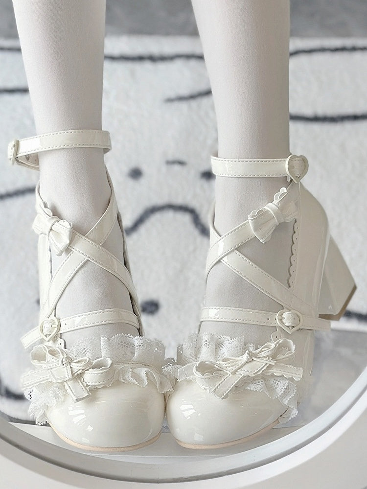 Weiße Lolita-Schuhe mit Schleife, Patch, Blockabsatz und Spitze, Herz-Rüschen, mehrlagig, 6 cm