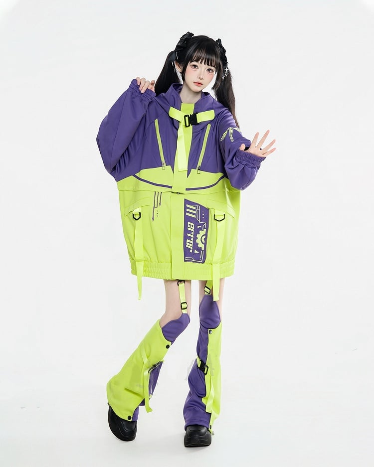 Colorblock-Jacke im Landmine-inspirierten grünen Design, abnehmbar in futuristischem Lila, zweiseitig und