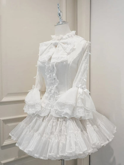 ネックラインのシャツ、小さな7/4スリーブ、フリル付きロリータホワイト