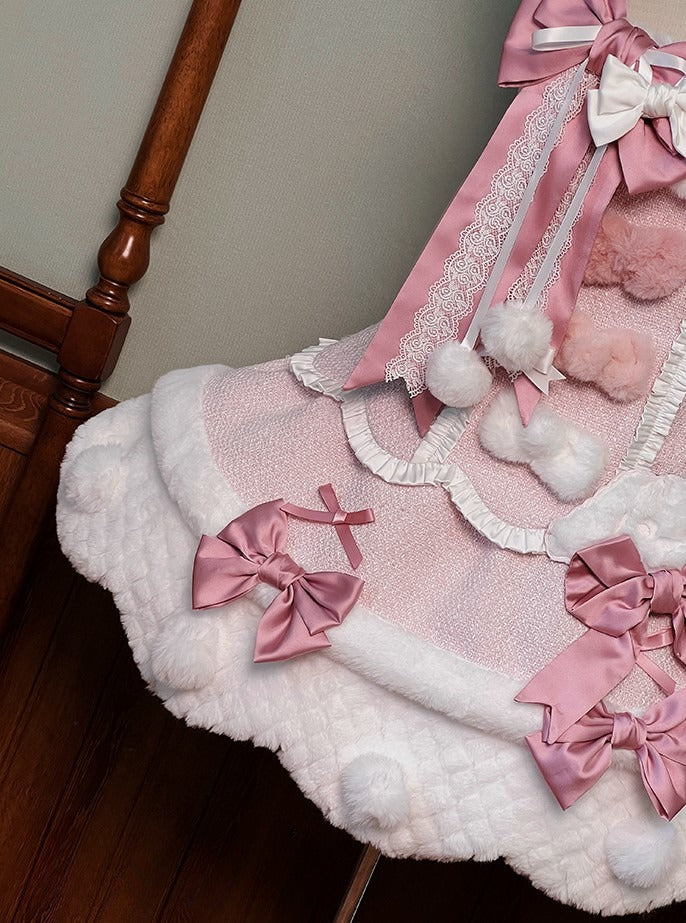 Pom-Poms Pink mit Lolita-Overall-Besatz, gewelltes süßes Kleid, weißer Schleifenrand und