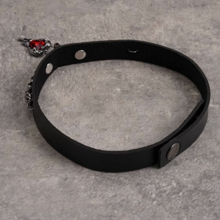 Red Rhinestone Heart-shaped Choker PU Pendant Black