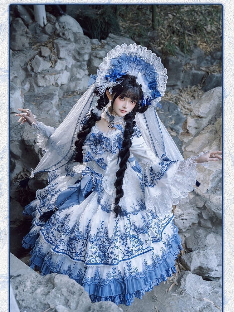Lace-Trimmed Porcelain Bonnet for Lolita - Bramble Rose