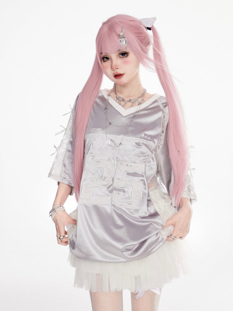 Patches Kontrast Spitze T-Shirt Applikation V-Ausschnitt Satin Schwarz/Silber Nummer