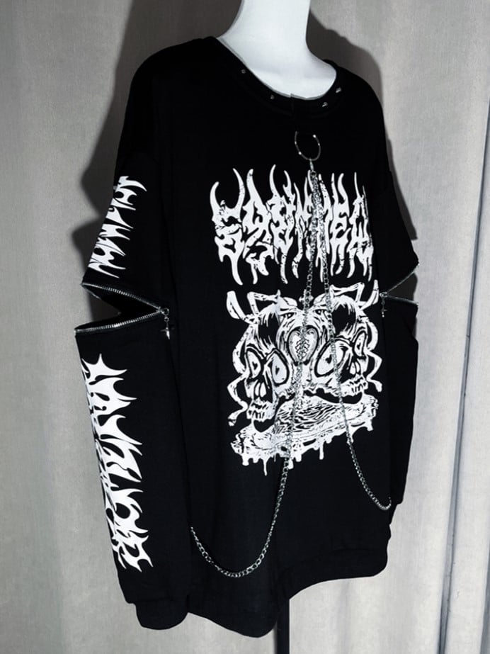 Chain-Embellished Gothic Neckline Black Sweatshirt Sleeves Studded Pullover with Zipper