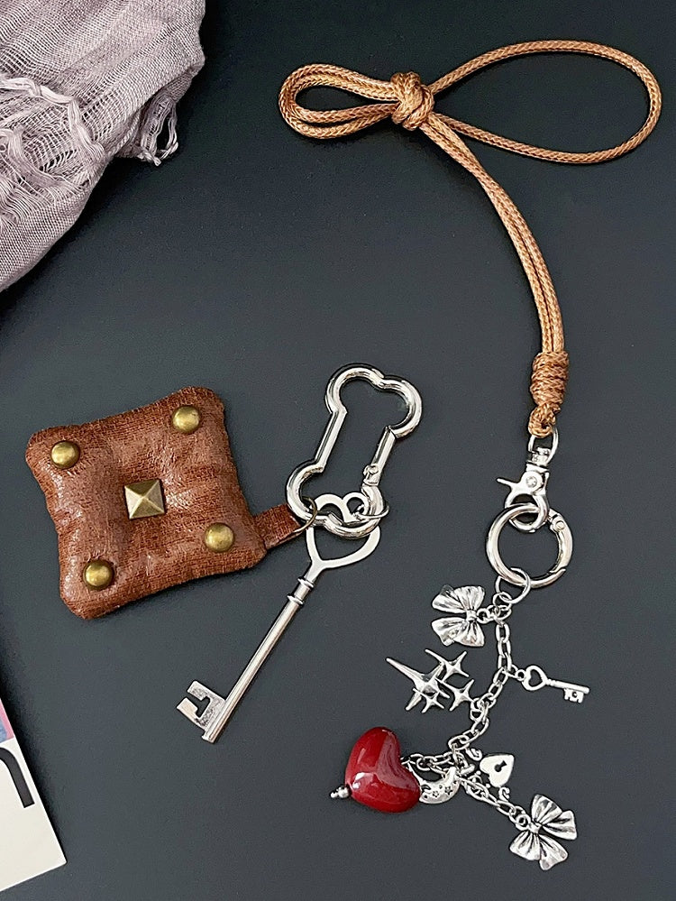 ペンダントパンクネックレスハートとウェイストランドブラウンキー