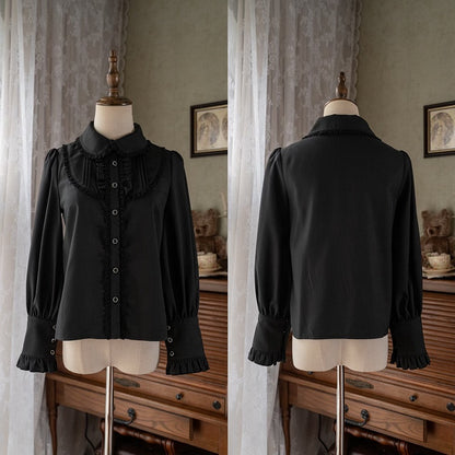 ブラックのラウンドフラットカラー長袖シャツ