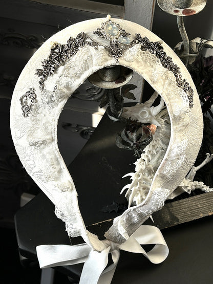 Red/White/Dark Blue/Gray Self Tie Gothic Lolita Crown