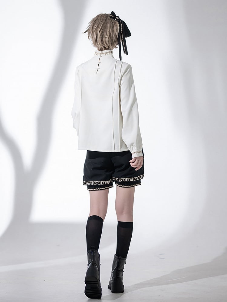 Motif Lace-Up Ruyi Red Gold Details Shorts High-Waisted Black with Embroidered Lace Trim