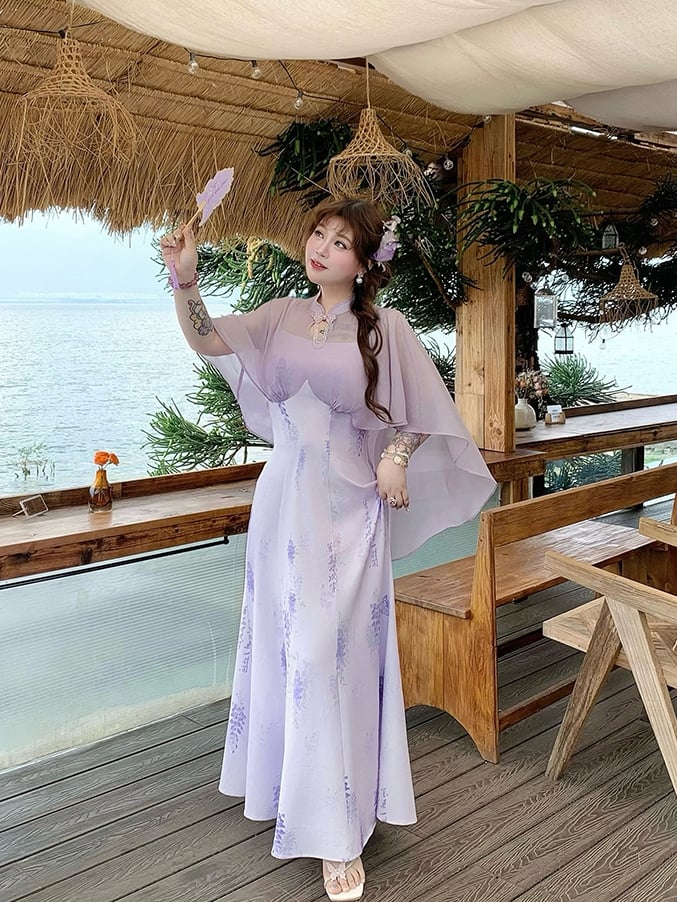 Qipao Design Kleid Plus Size Cheongsam Stil Lila Print Cape Glyzinien