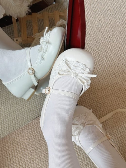 Weiße High Heels mit geknoteter Zierleiste, runder Schleife, 2,2 cm Spitze, Janes Mary