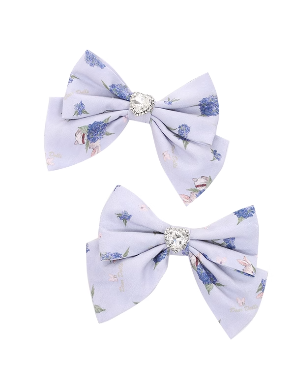 Haarspangen mit Herz-Strass und hellvioletter Hortensie-Print und Schleife