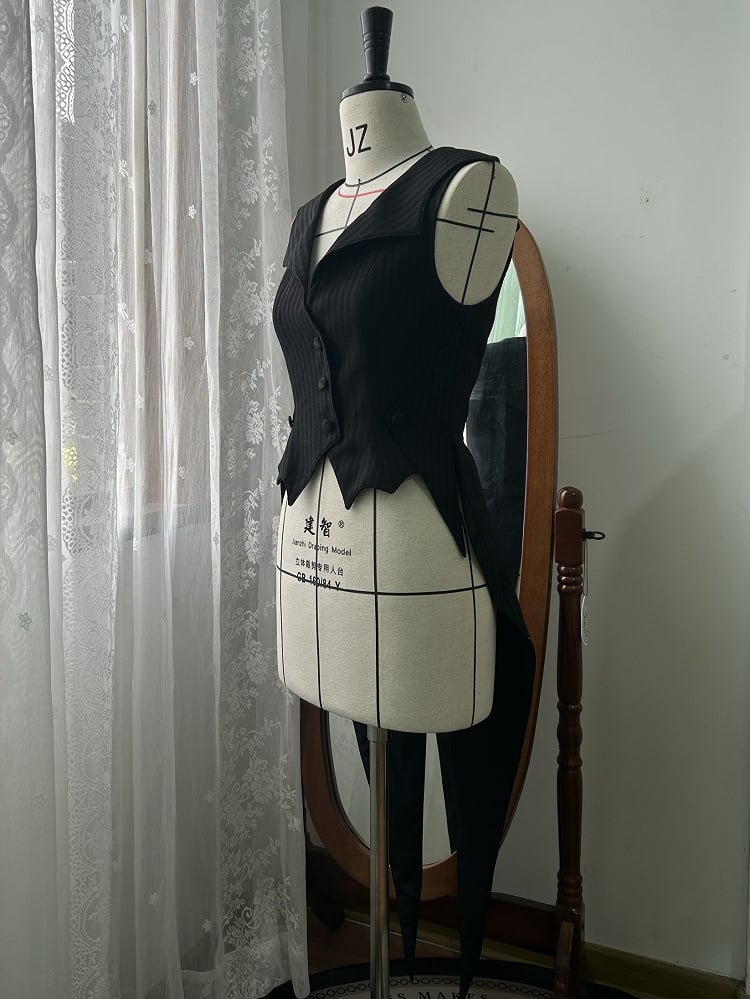 Gothic Ouji Schwalbe Geschwungene Saumflügel und schwarzer Westekragenschwanz Lolita Fledermaus