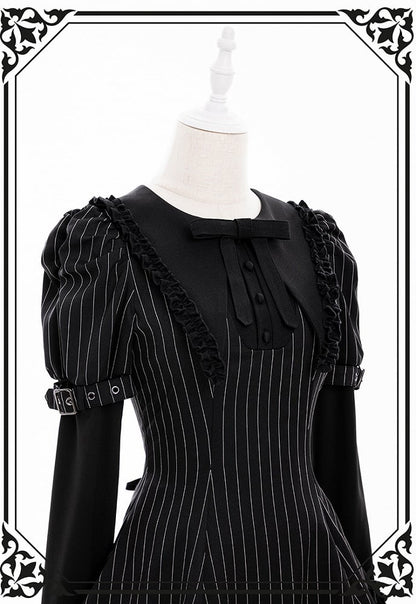 Kei Striped Gothic Jirai Black Collar Set: Shorts Brooch Bow Juliette Top with Pointed Sleeve