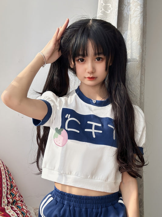 Marineblaues, kurzes Erdbeer-Top mit Rundhalsausschnitt